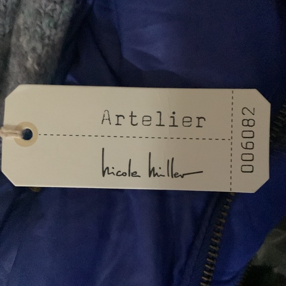 Artelier Nicole Miller Fate aisle cable sweater. - Picture 14 of 14